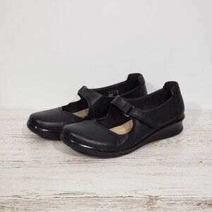 Collection by Clarks Black Leather Mary Janes  Women's Size 7 Hook & Loop Close
